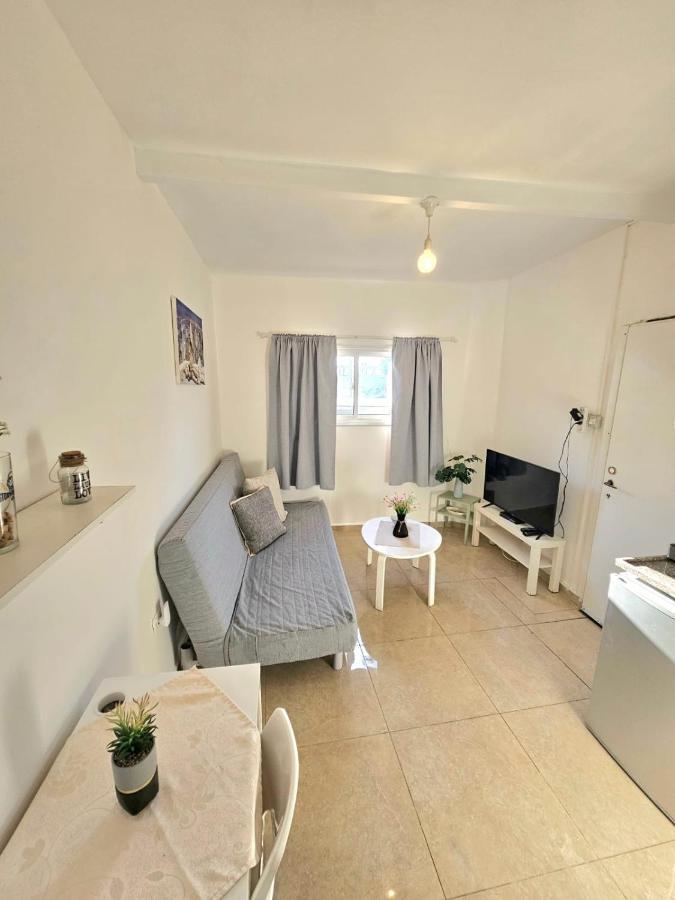 Apartment Hayarkon By The *